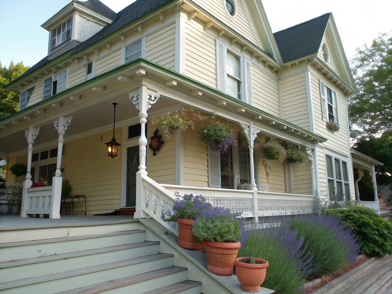 Victorian Restoration before siding replacement